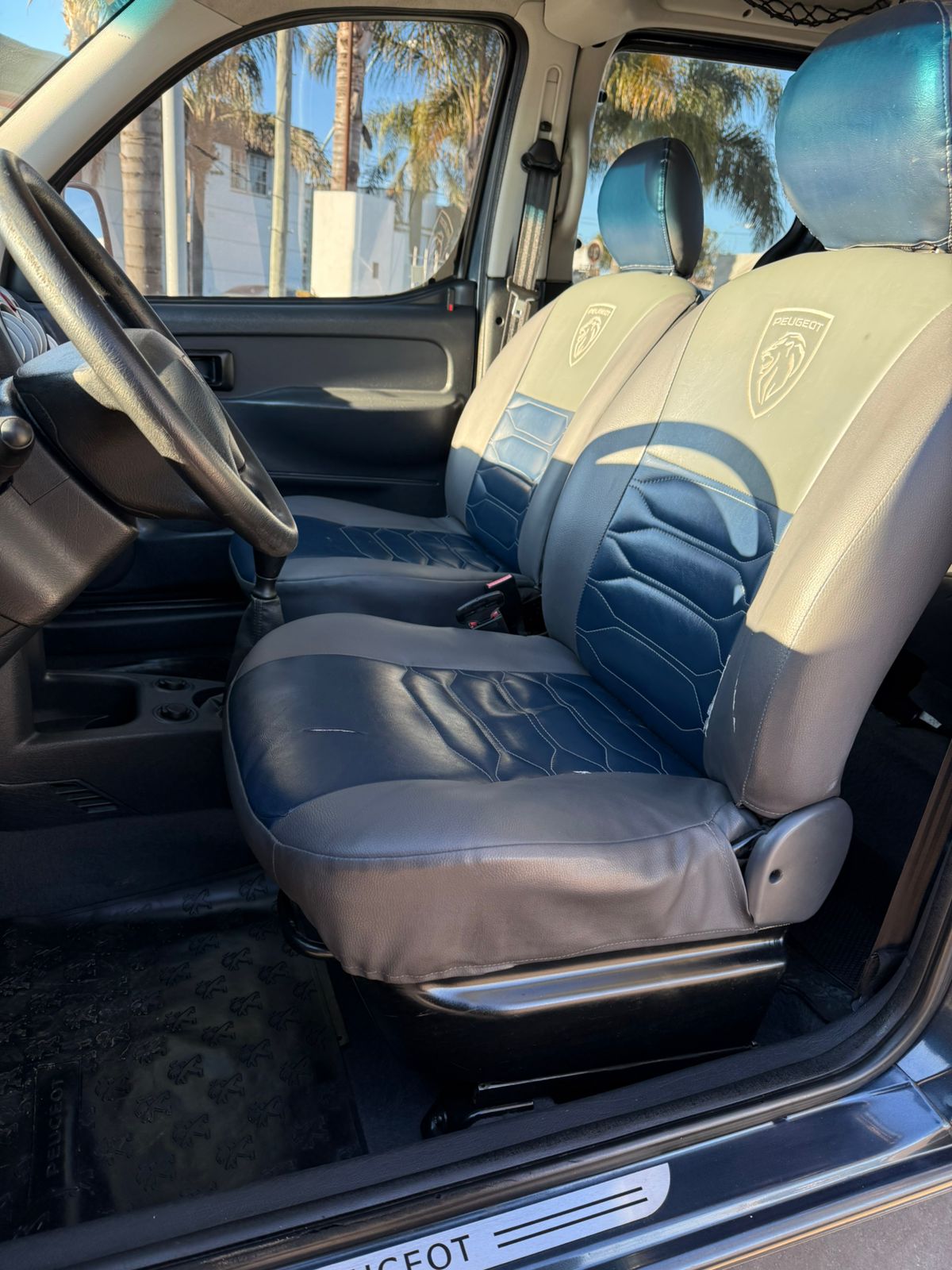 PEUGEOT - PARTNER PATAGÓNICA HDI - MANUAL - 2015